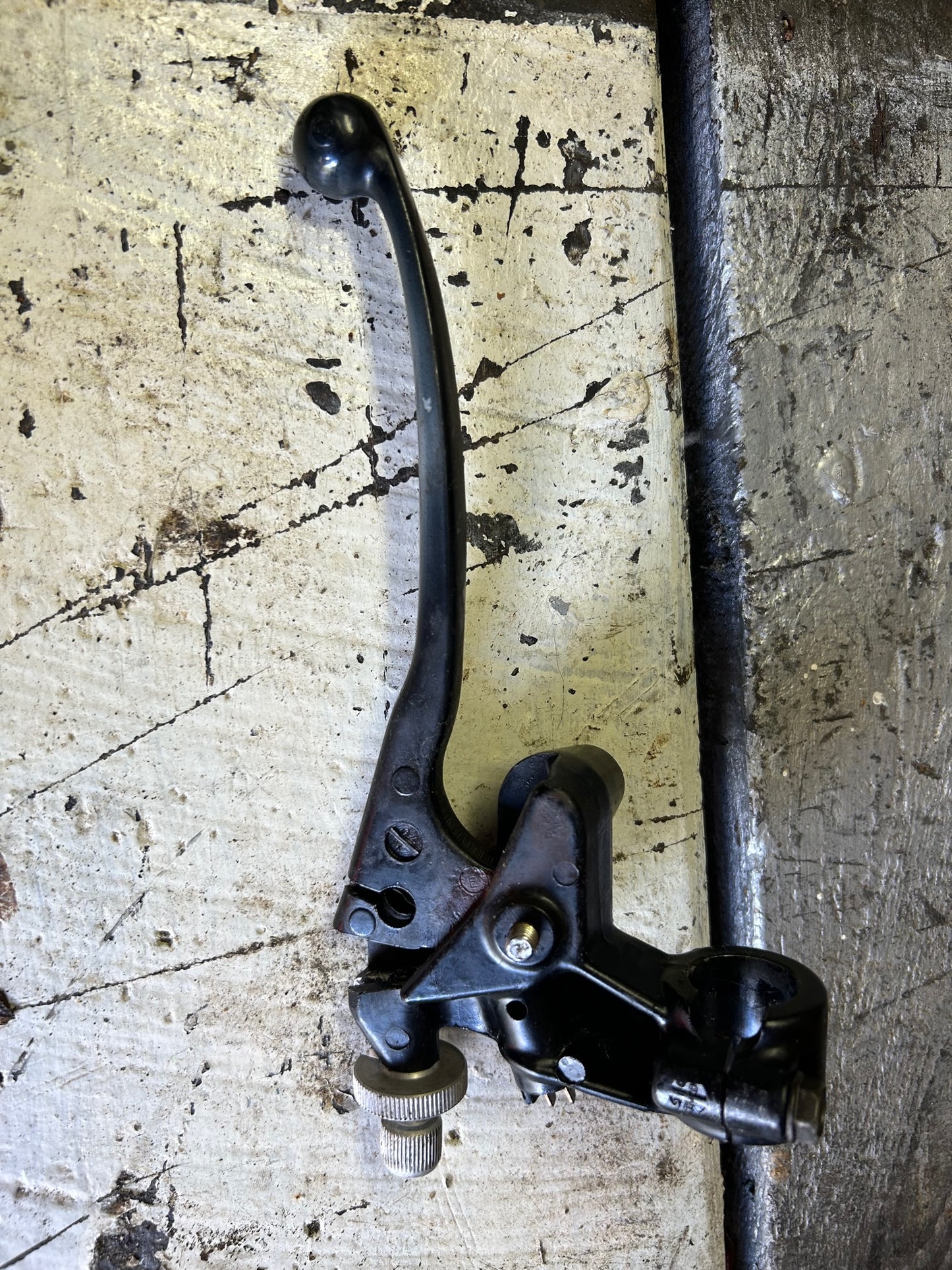 79, 80, 81 Honda CB750K Left Handlebar Clutch Lever Perch and Assembly 53178-425-003