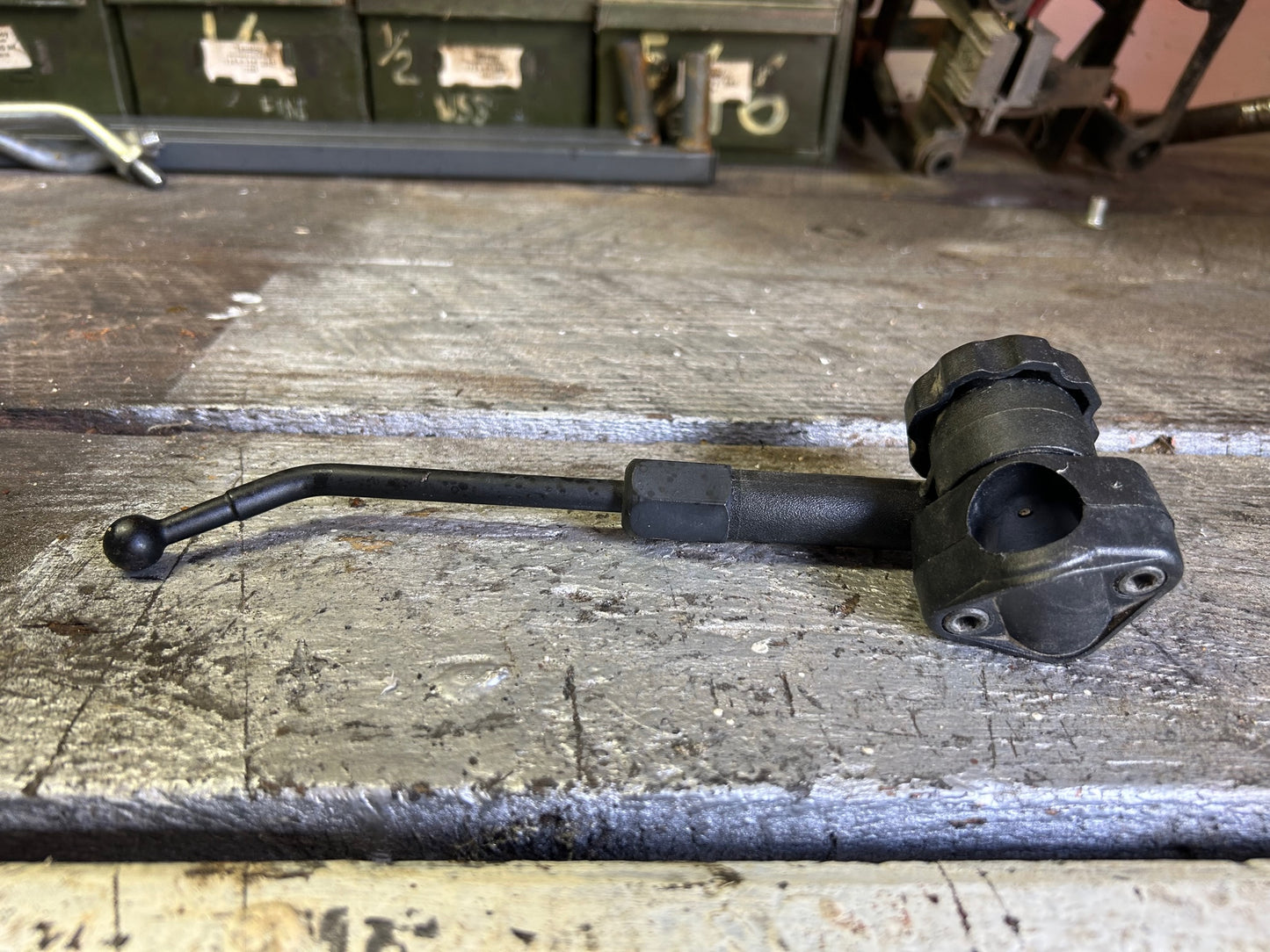 Quickset Windshield Mounting Brackets off 81 CB750K