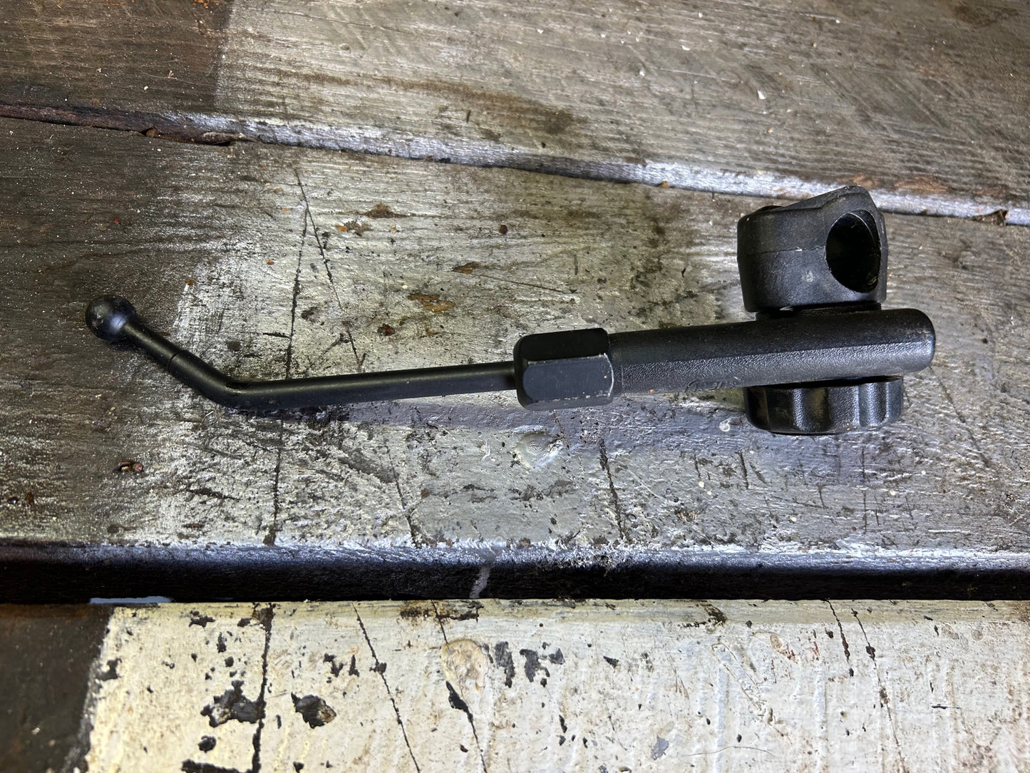 Quickset Windshield Mounting Brackets off 81 CB750K